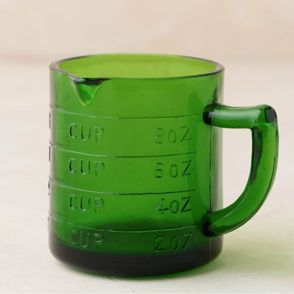 New in Box Magnolia market at the silos green glass measuring cup - Picture 1 of 5